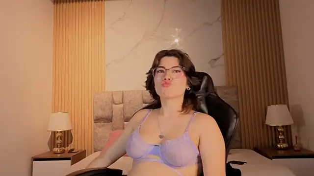 alkivamoon's Live XXX Chat