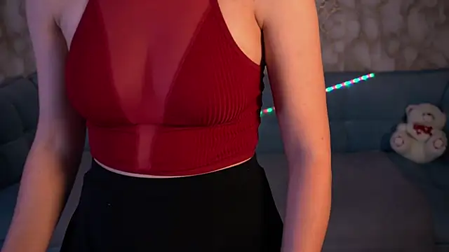 LiviaShy 现场XXX聊天