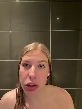 Chloemillerrxx 웹캠 쇼