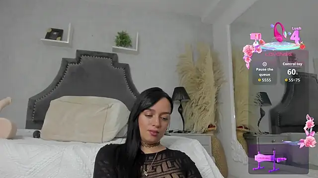 EmiliaRose_'s Live XXX Chat
