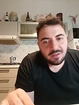 bear_skinny: διαδικτυακό σόου στην κάμερα