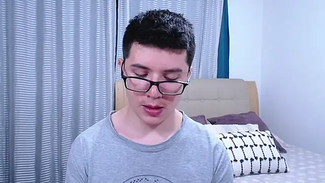 BlackFoXXX69's Live XXX Chat
