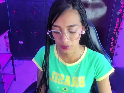 Živý XXX chat KarlaSlutSkinny__
