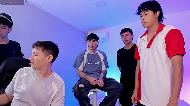 Handsomeboyss19 Live XXX-chat