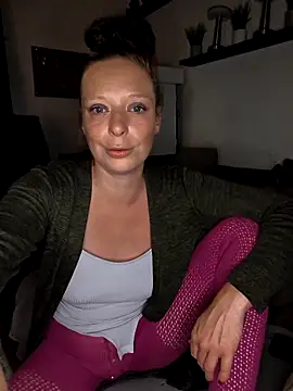 ZaramourXMrX Chat XXX in diretta