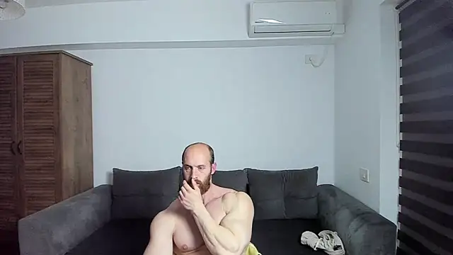 ZkkBlitz Webcam show