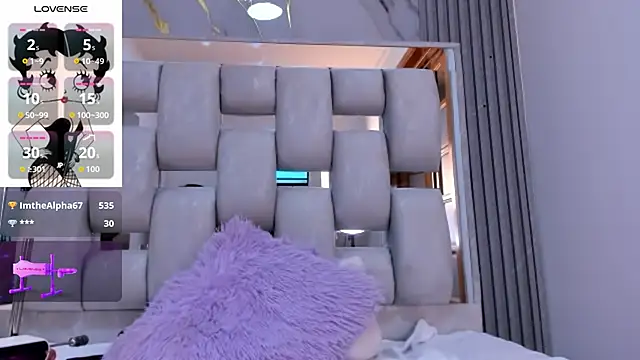 Wonderkloe_'s Live XXX Chat