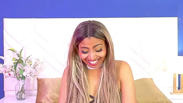 Онлайн чат XXX Kiara_Parker_