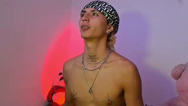 Chat XXX en directo de Maiky_Cooper01