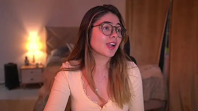 Lau_Bee Chat XXX in diretta