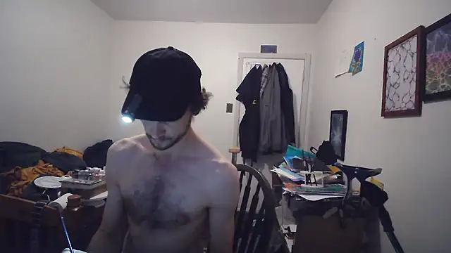 JohnnyMoves Show in webcam