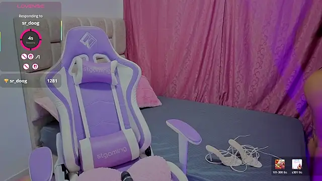 Naomilaurent's Live XXX Chat