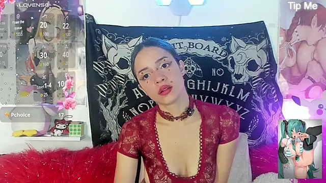 LaxiViolet's Live XXX Chat