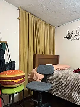 latinfemale 现场XXX聊天