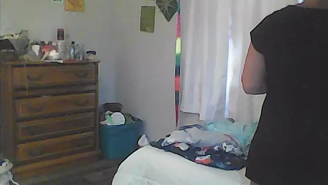 sarahkat86 Adlı Modelin Canlı XXX Sohbeti