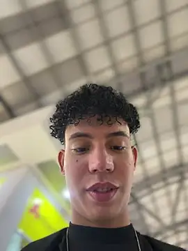 yoursexyjose Show Webcam
