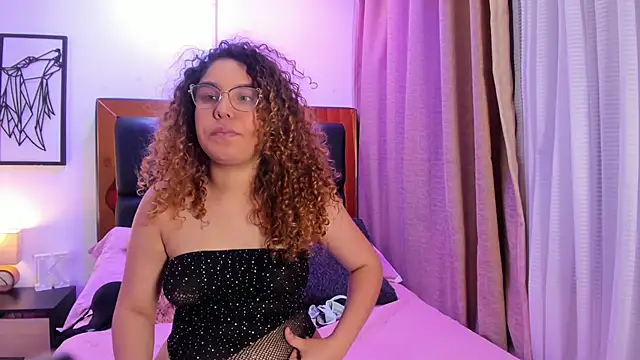Czat XXX na żywo – AllisonAdams_