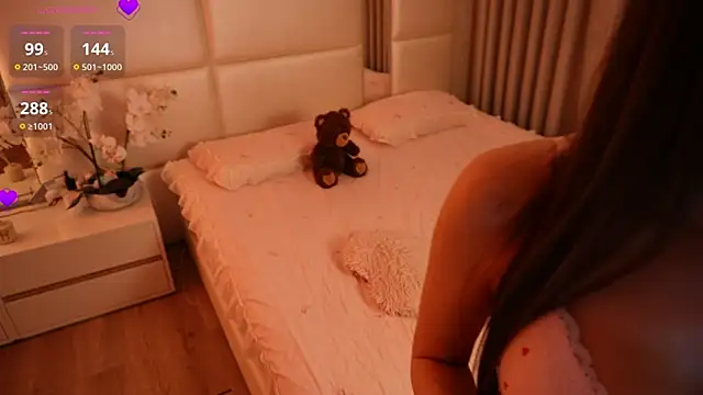 XXX chat uživo modela Lilly_Colins
