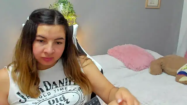 Chatroom XXX en direct de __Emma__11__Lecat_
