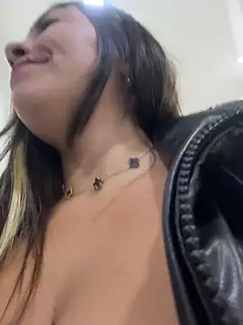 LIZ-06_'s Live XXX Chat