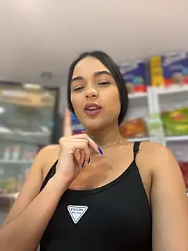 Bella-Ferrer's Live XXX Chat