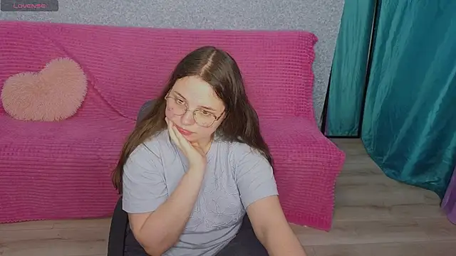 Вебкам-шоу SofiDreamm