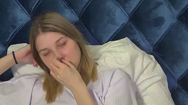 دردشة TinnaBurton الجنسية المباشرة