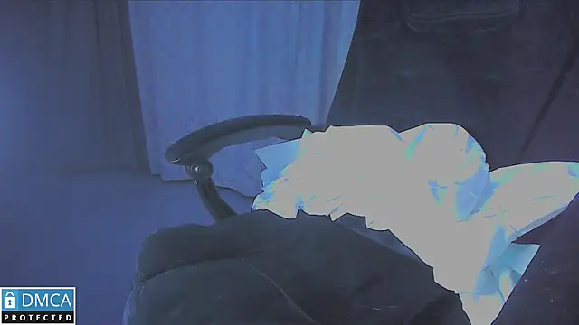 Mrediana Pertunjukan Webcam