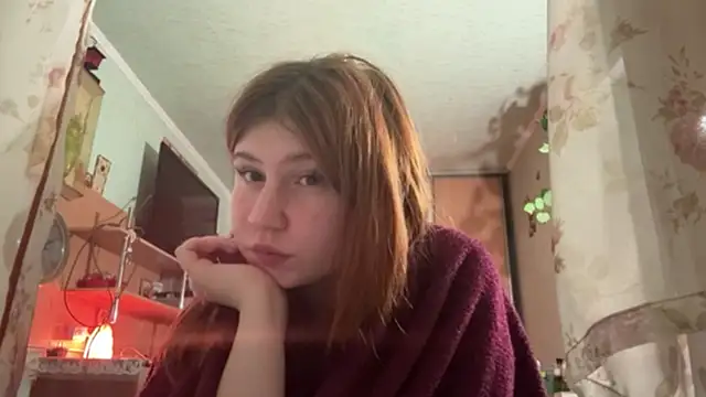 EmmaLovelyBB's Live XXX Chat