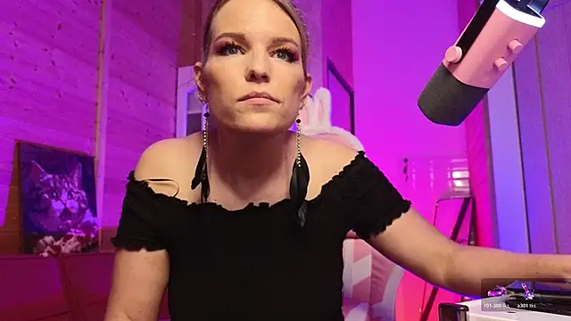 Lady_Shine élő XXX-chatje