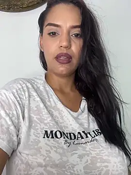 Chat +18 de Sara-77 ao vivo