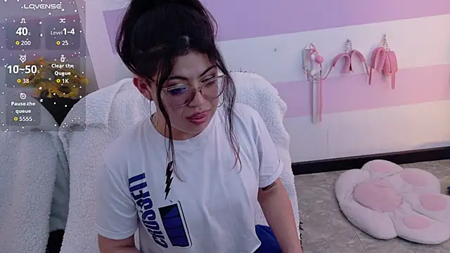 Chat XXX ao vivo de Catwhite_