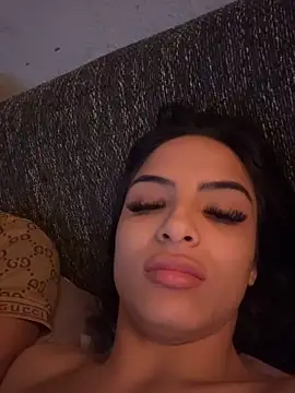 Chatroom XXX en direct de Evelin199