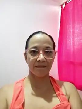 nicolle_milf1978 élő XXX-chatje