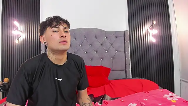 Kenji_n_Rousse – Live XXX-chat
