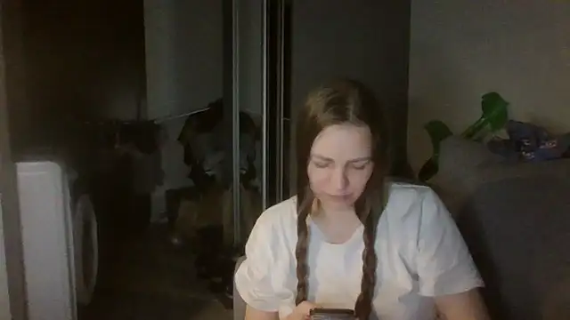 AnnaDiamond1's Live XXX Chat