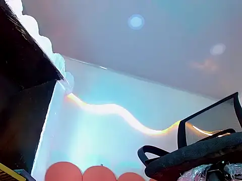 Show modela JessiValentin na web-kameri