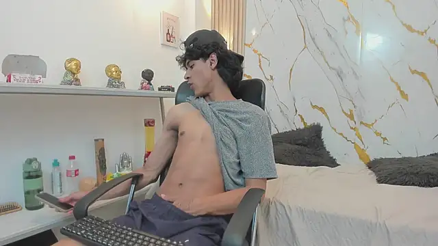 Zayn_Fox32 Chat XXX in diretta