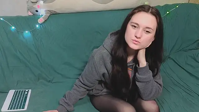 EkateRiga Adlı Modelin Canlı XXX Sohbeti