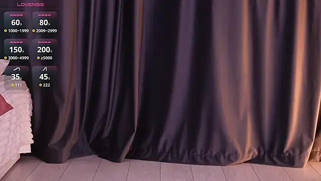 Show modela ClaireLust na web-kameri