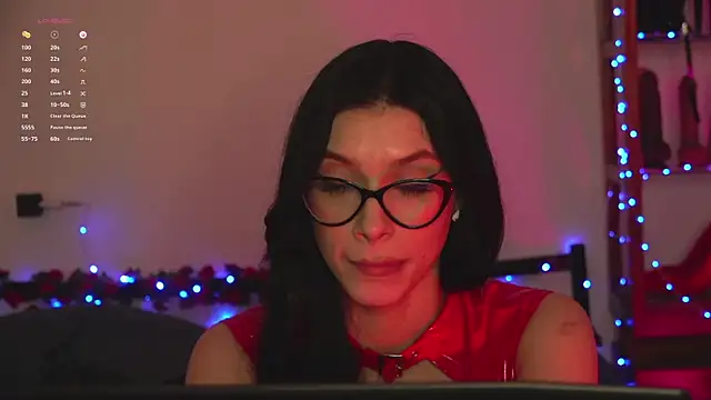 Chat +18 de Olivia_Faye ao vivo