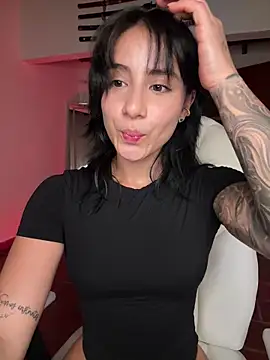 Ale_Lewis Adlı Modelin Canlı XXX Sohbeti