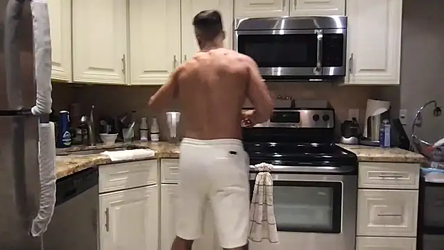 دردشة BigGuyMuscle الجنسية المباشرة