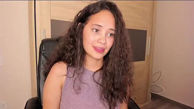 charlottehamilton's Live XXX Chat
