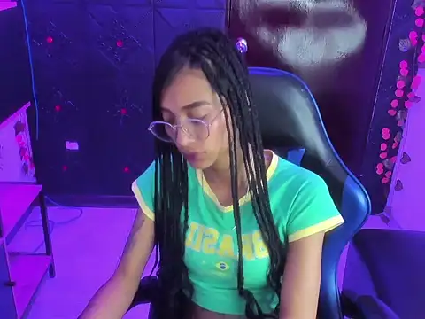 Chat XXX en directo de KarlaSlutSkinny__