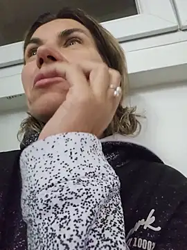 Chat XXX en directo de FeliciaKrige