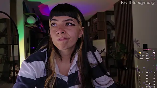 Živý XXX chat Saraa_Desiree
