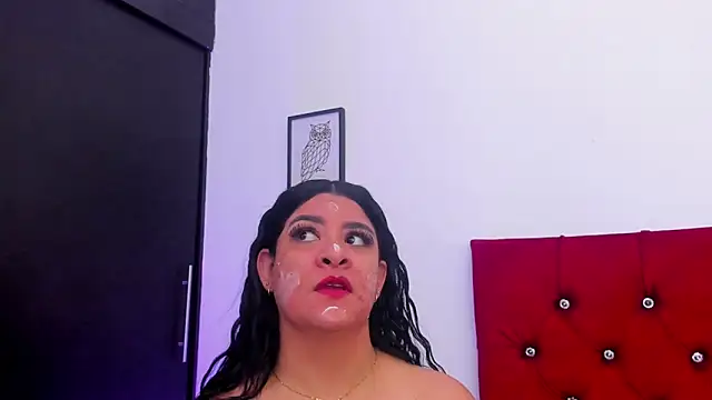 Chat +18 de Katty_West ao vivo