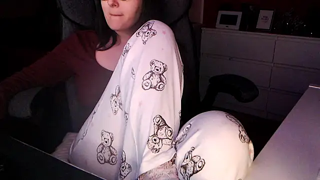 XXX chat uživo modela Alina_Lamour