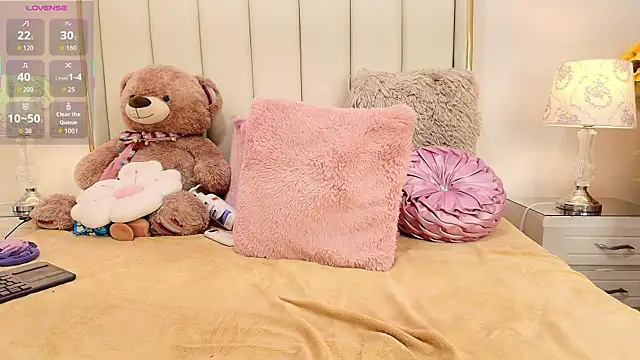 _NinaFox_'s Live XXX Chat